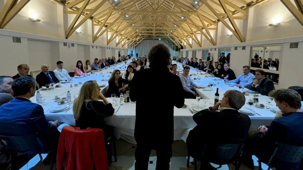 asado-olivosjpeg-1024x576 Milei incendió el Congreso: del "chorra" a Cristina al asado con la "casta" y un dardo envenenado a Villarruel